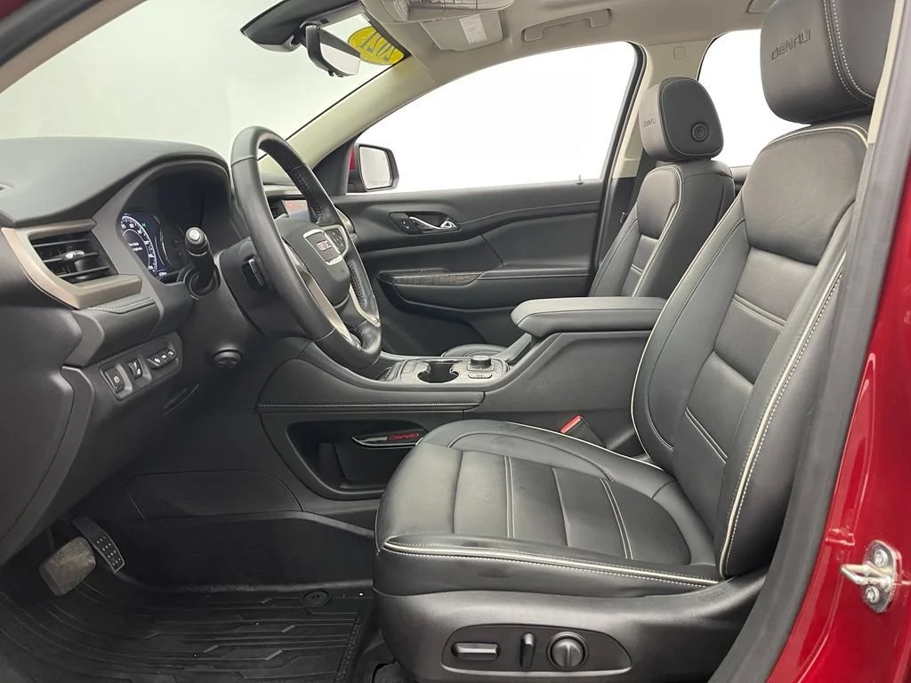 Used 2021 CAYENNE RED TINTCOAT GMC Denali image 20