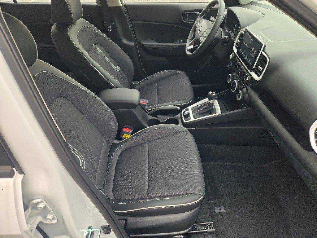 New 2026 Lunar Hyundai SEL w/Two-Tone Roof image 5