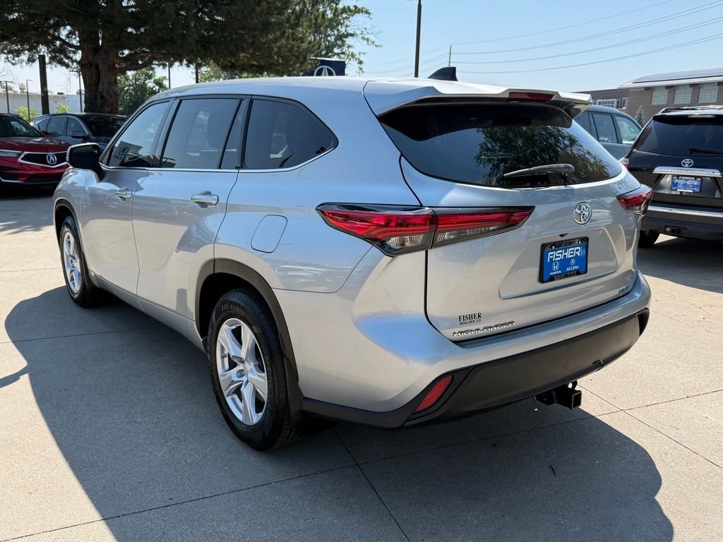 Used 2022 Celestial Silver Metallic Toyota LE image 6