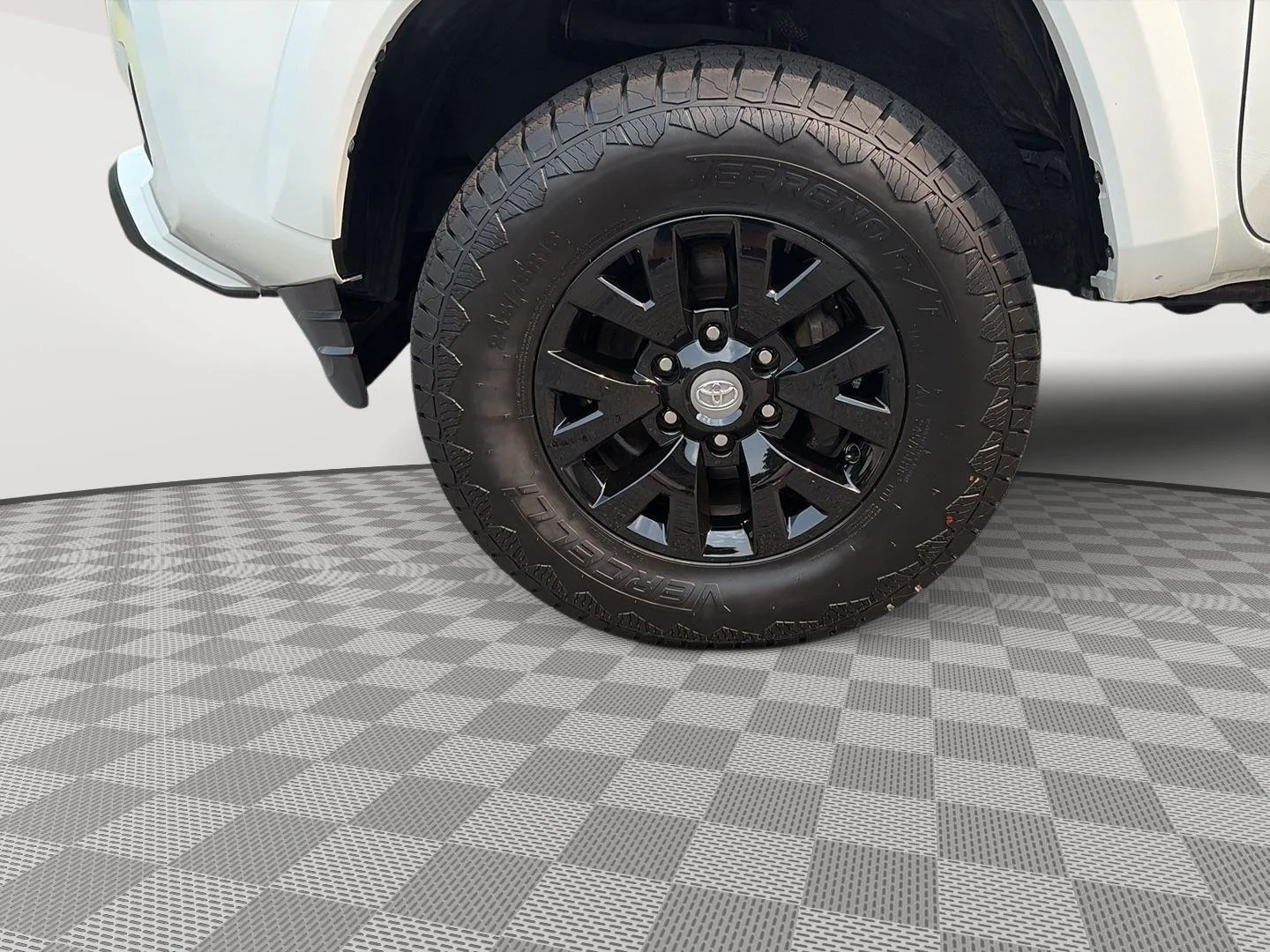 Certified Used 2019 Super White Toyota SR5 image 9
