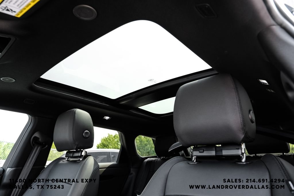 New 2026 Tribeca Blue Metallic Land Rover S image 25