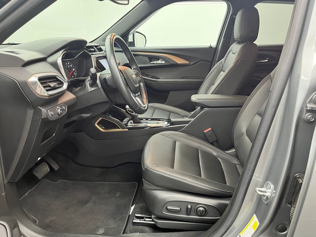 Used 2023 Gray Chevrolet ACTIV image 18