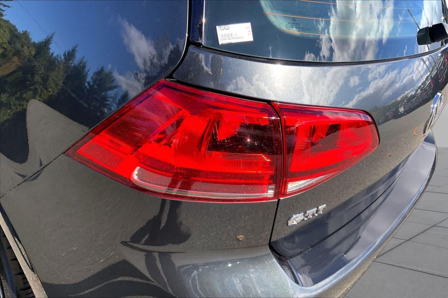 Used 2015 Carbon Steel Gray Metallic Volkswagen S image 28
