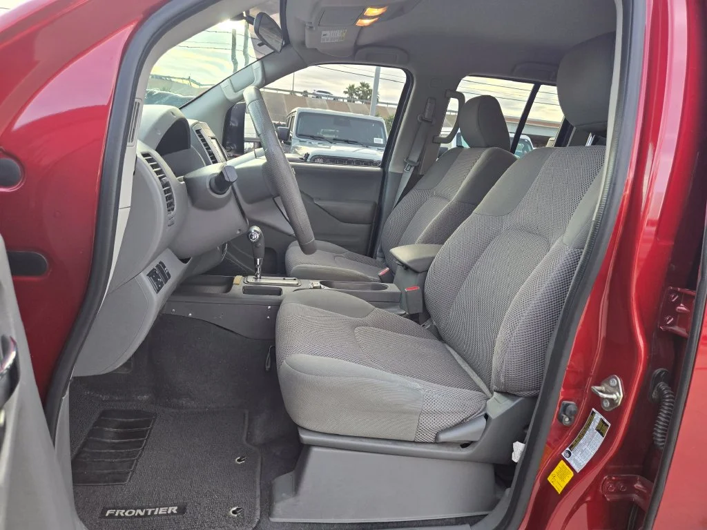 Used 2019 Red Nissan SV image 9