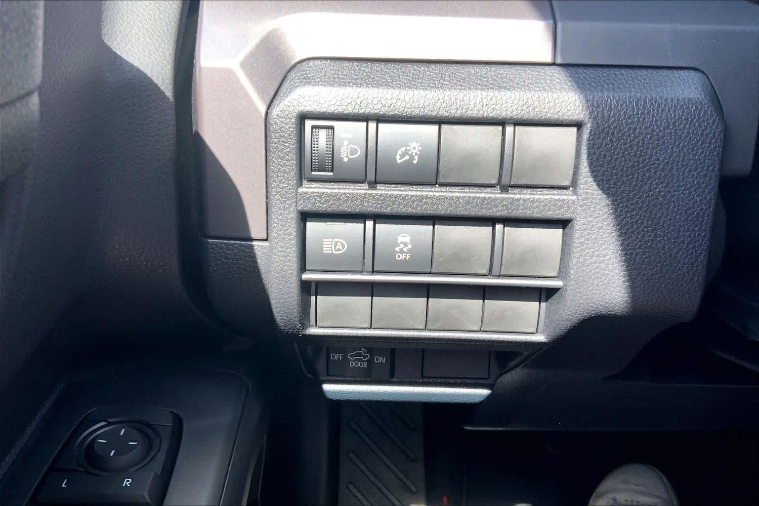 Used 2026 Ice Cap Toyota SR5 image 20
