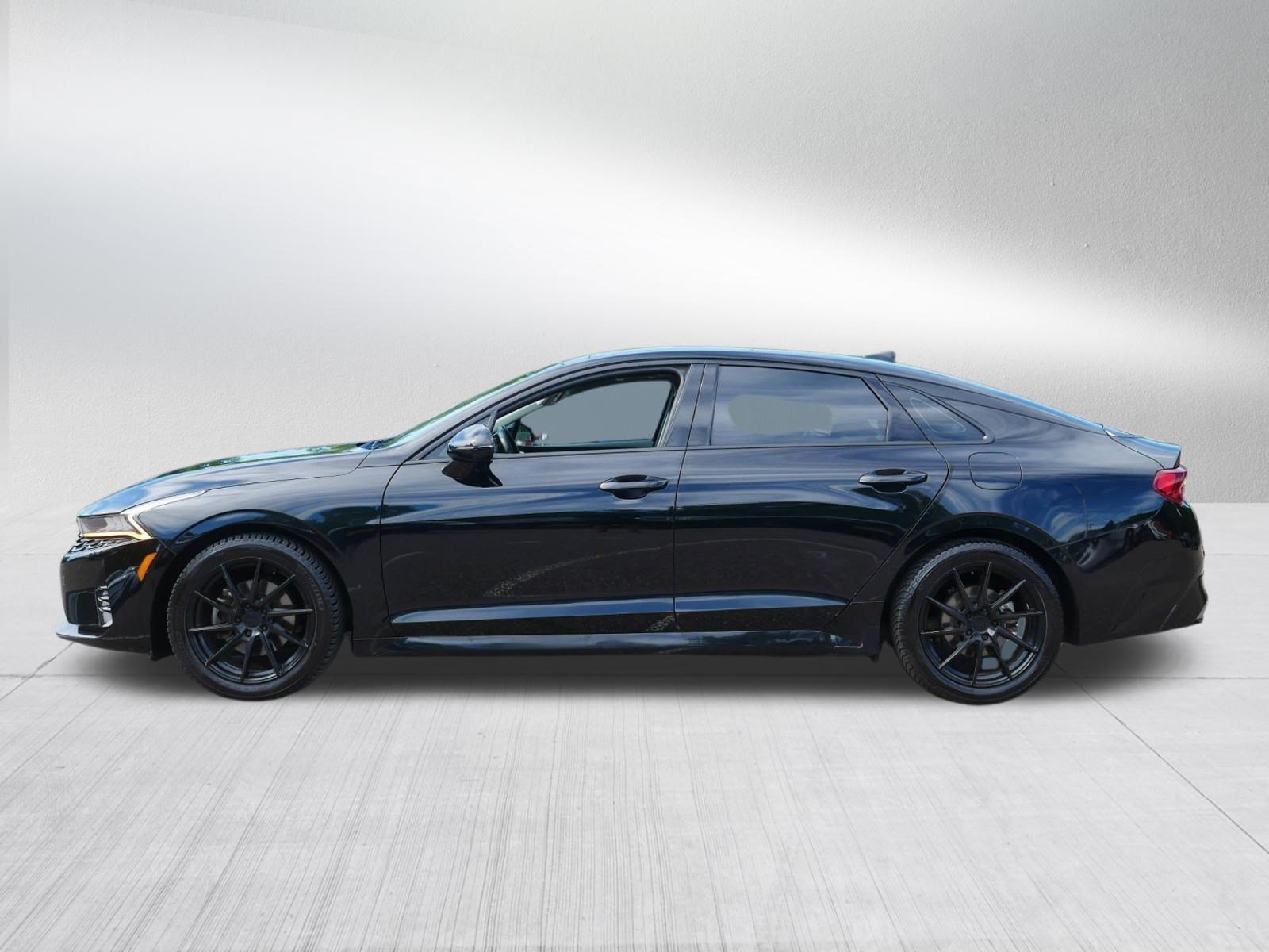 Used 2023 Ebony Black Kia EX image 4