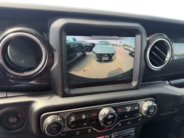 Used 2022 Gray Clearcoat Jeep Unlimited Sahara Altitude image 5