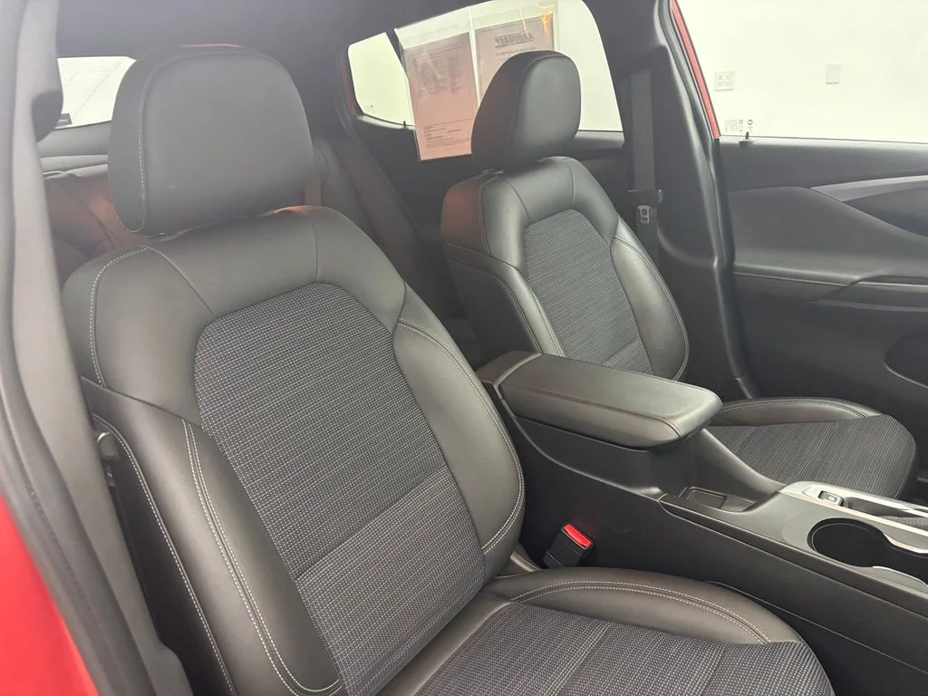 Used 2024 Red Buick Preferred image 30