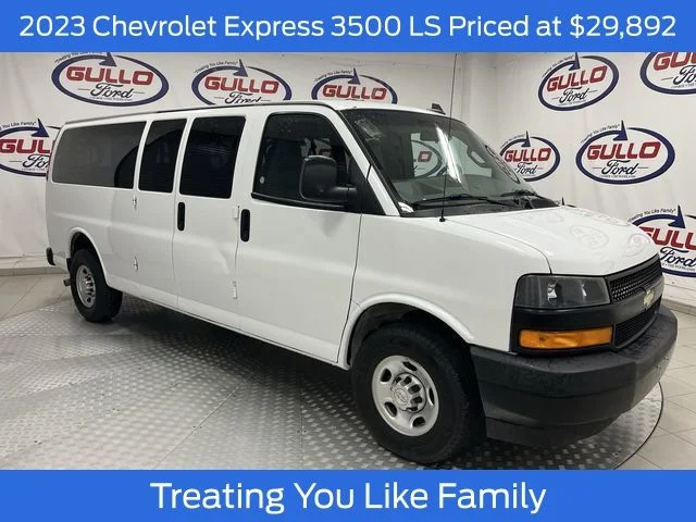 2023 Chevrolet Express 3500 LS Extended's photo