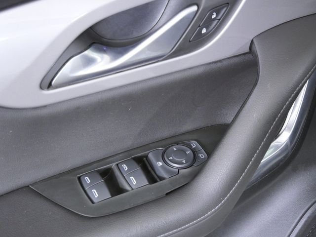 Used 2022 White Chevrolet LT image 21