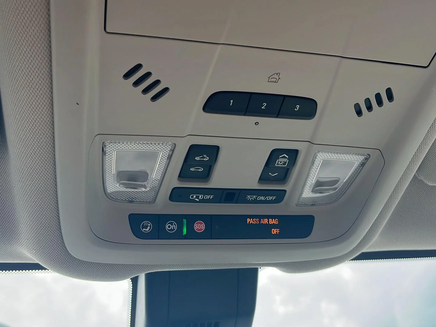Used 2018 MINERAL METALLIC GMC Denali image 17
