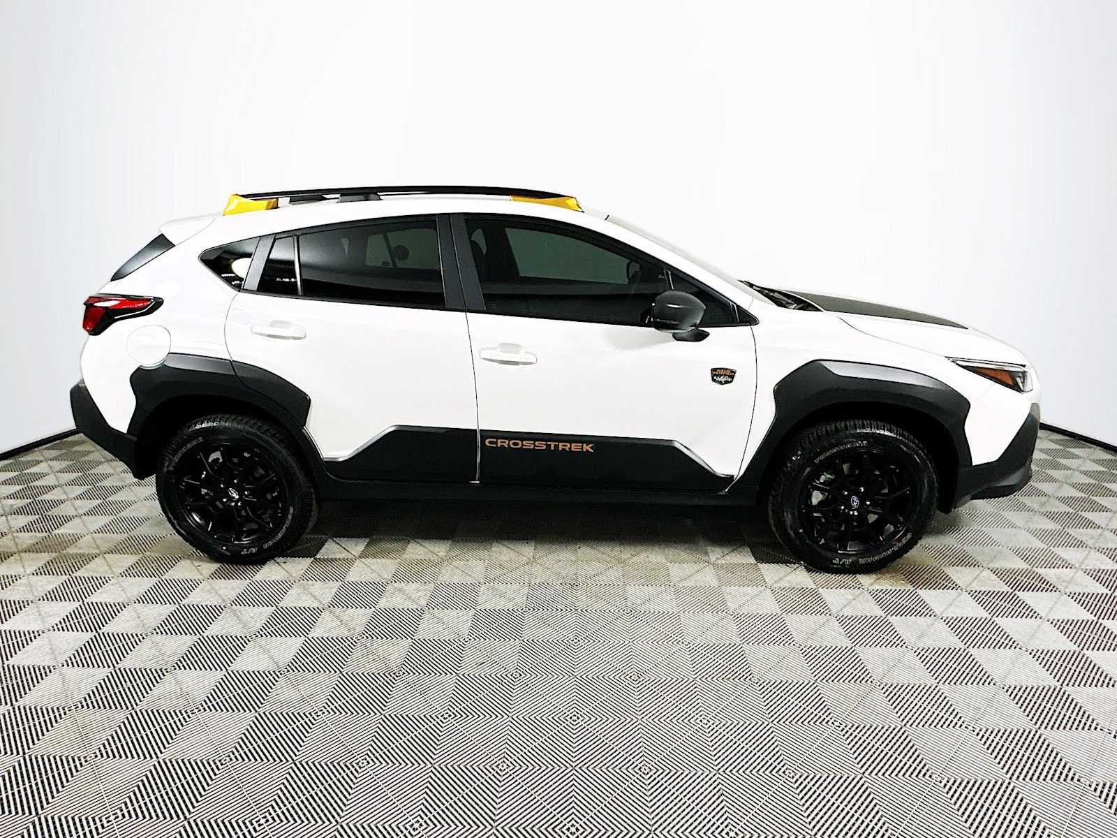 New 2026 CRYSTAL WHITE PEARL Subaru Wilderness image 8