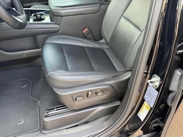 Used 2025 Black Chevrolet LT image 11