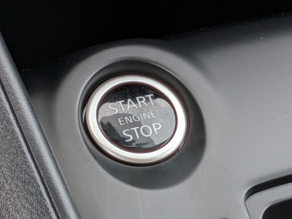 Used 2025 Blue Nissan S image 20