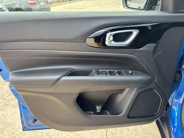 New 2026 Blue Jeep Latitude image 18