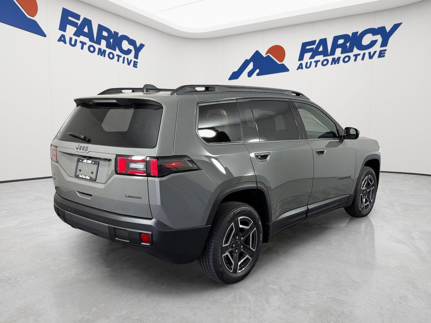 New 2026 Sting-Gray Clear-Coat Exterior Paint Jeep Laredo image 4