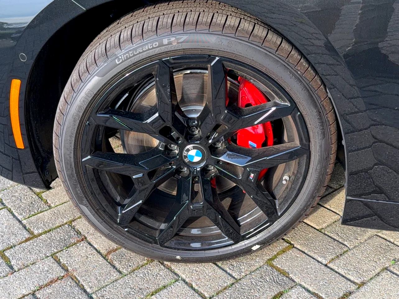 New 2026 Black Sapphire Metallic BMW xDrive image 24