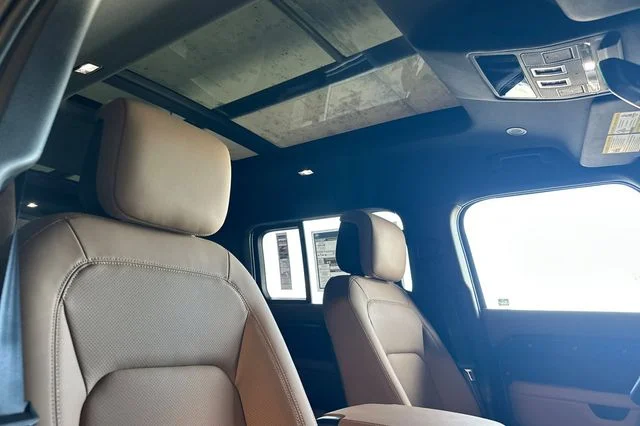 New 2026 Woolstone Green Land Rover S image 15