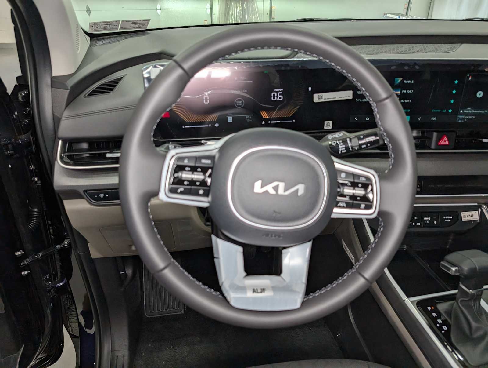 2026 Kia Carnival EX - Photo 31