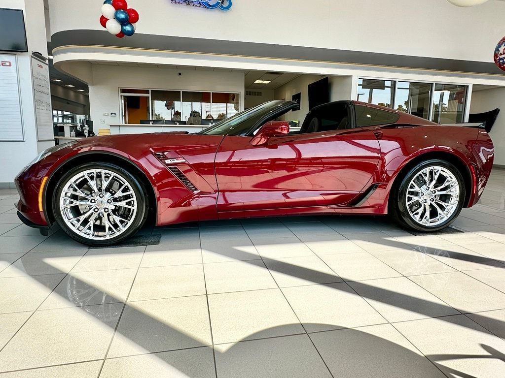Used 2018 LONG BEACH RED METALLIC TINTCOAT Chevrolet Z06 1LZ image 6