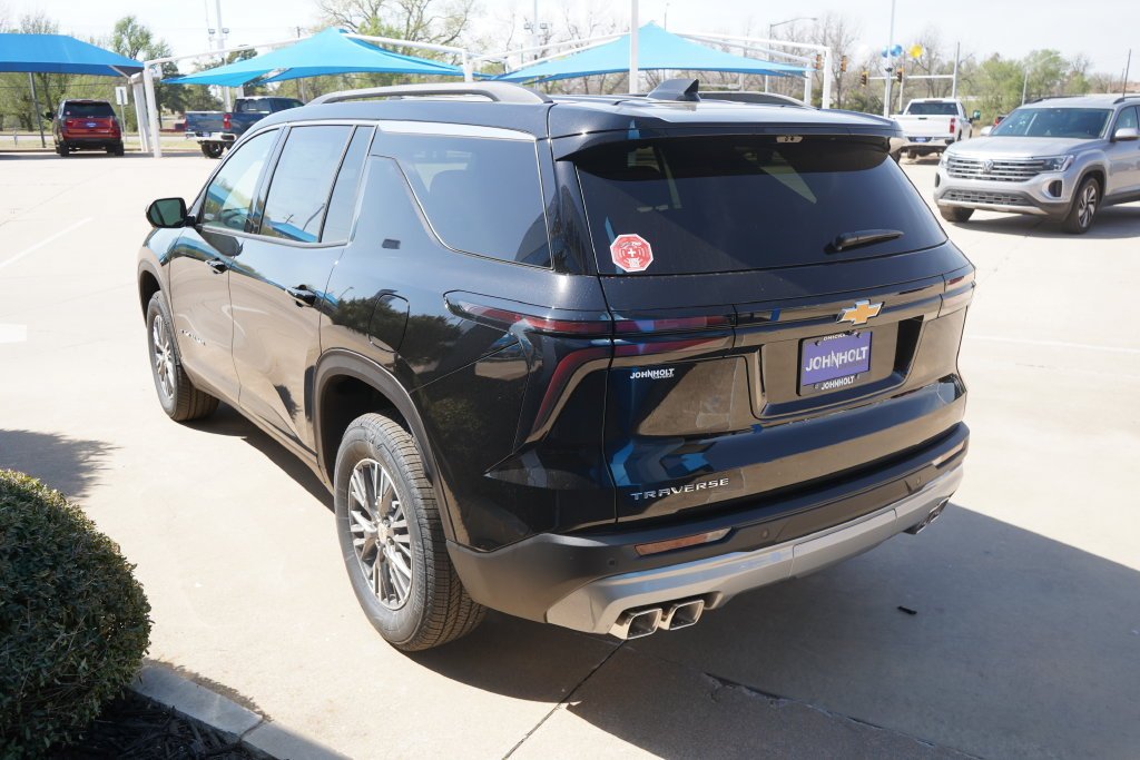 2026 Chevrolet Traverse LT - Photo 10