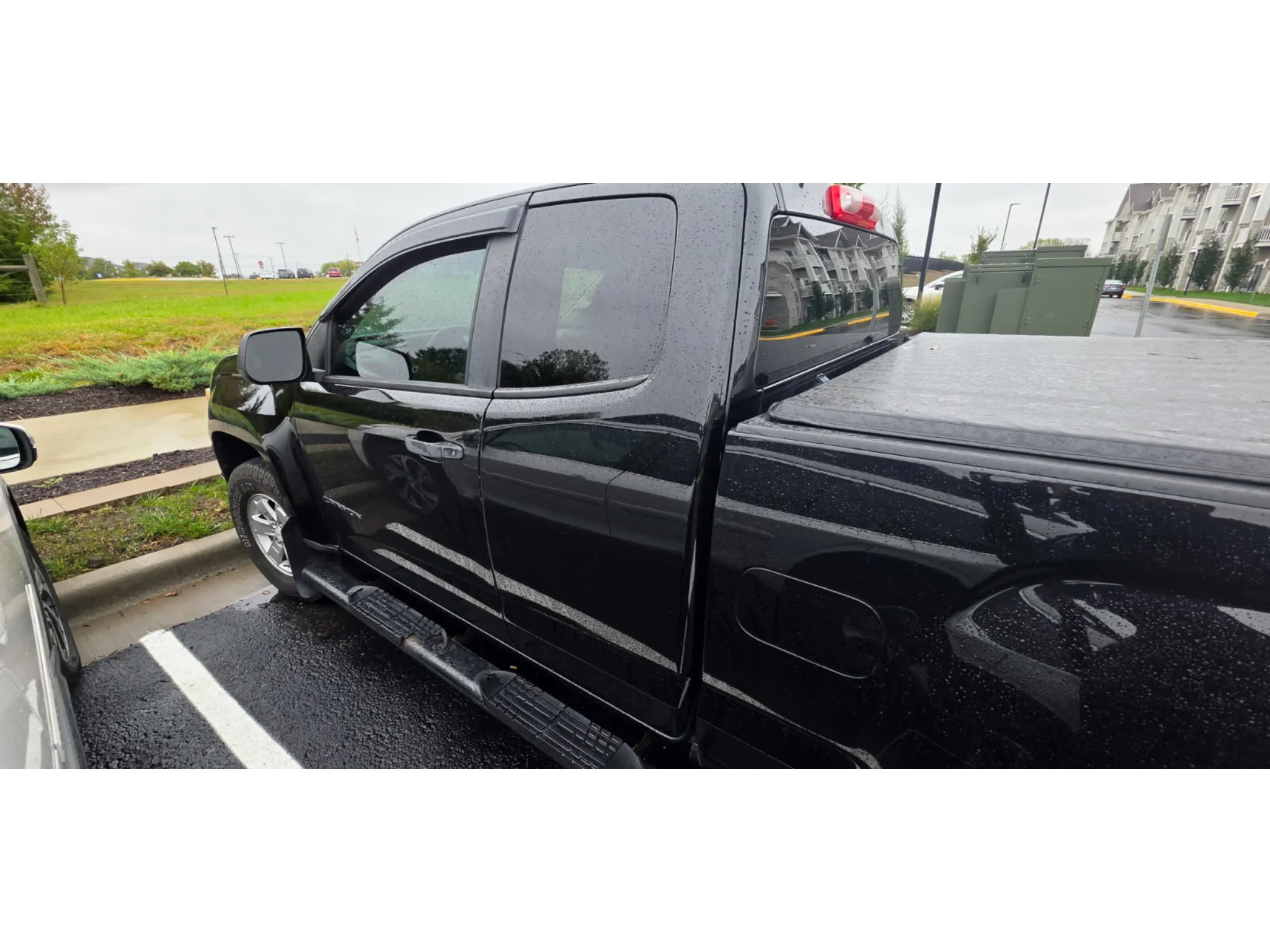 Used 2016 Onyx Black GMC 4WD image 7