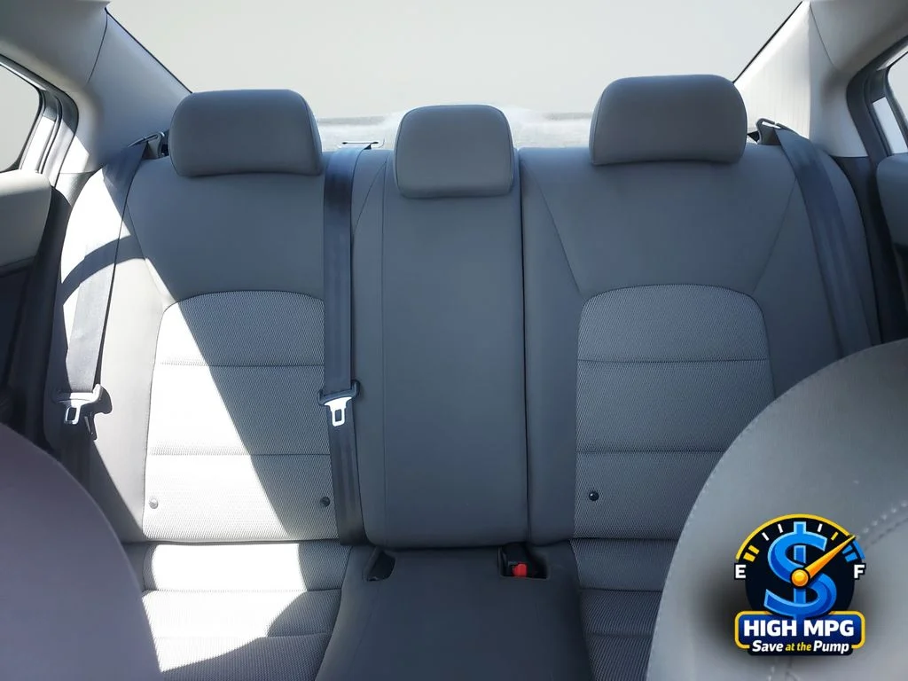 Used 2017 White Kia LX image 30