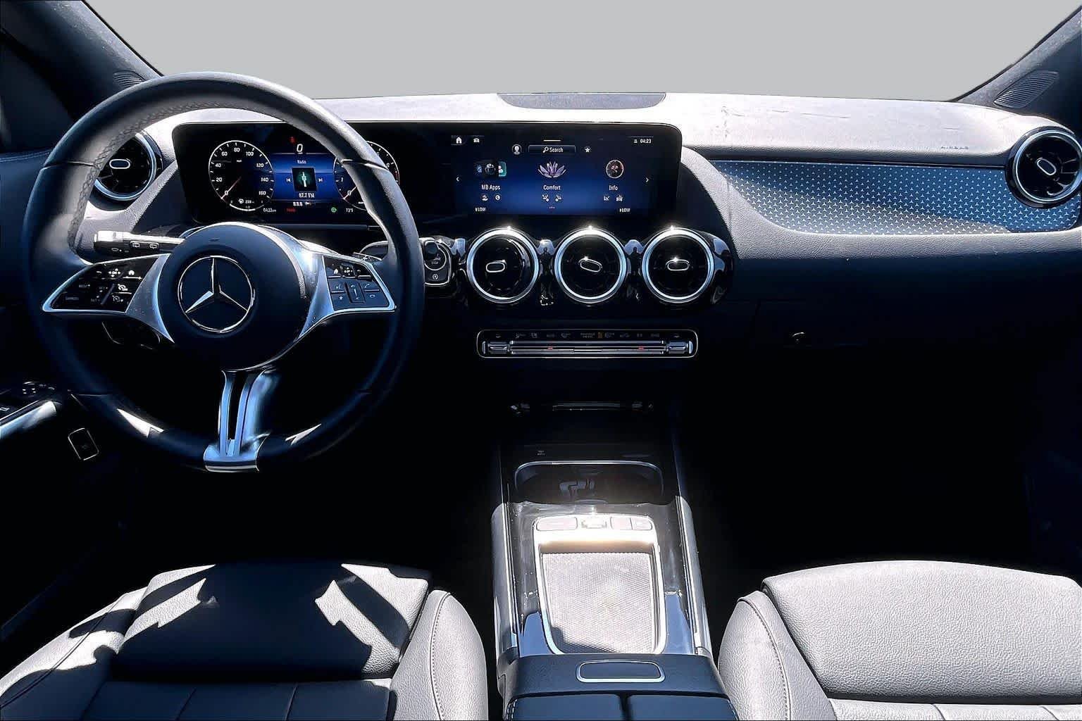 Used 2026 Night Black Mercedes-Benz GLA 250 image 15
