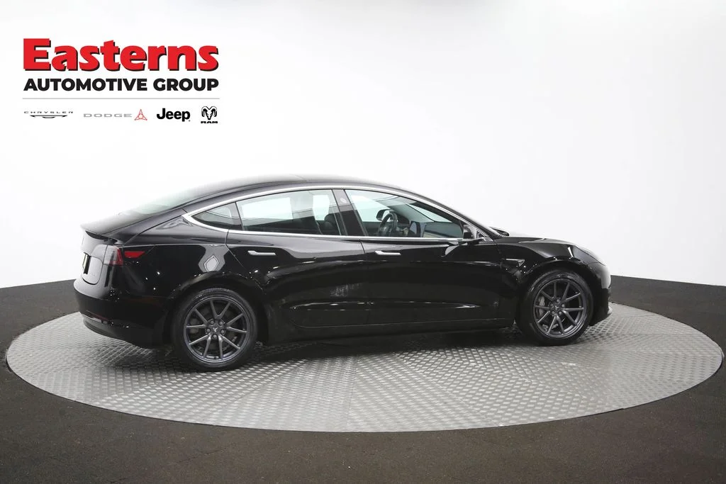 Used 2019 Black Tesla Long Range image 37