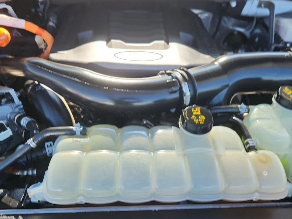 Used 2023 White Ford Lariat image 18