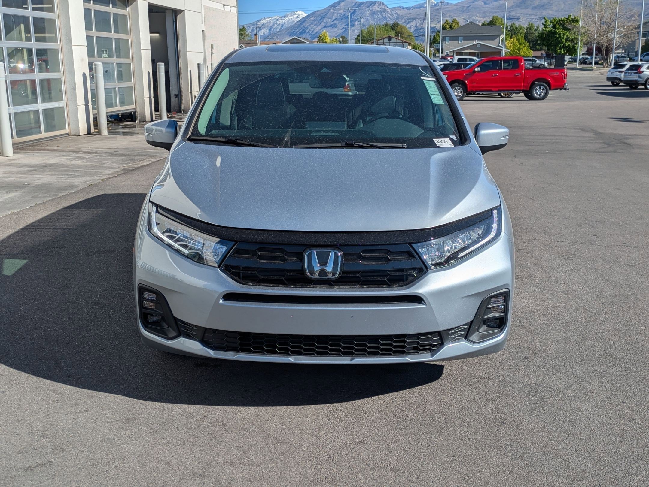 New 2026 Solar Silver Metallic Honda Touring image 9