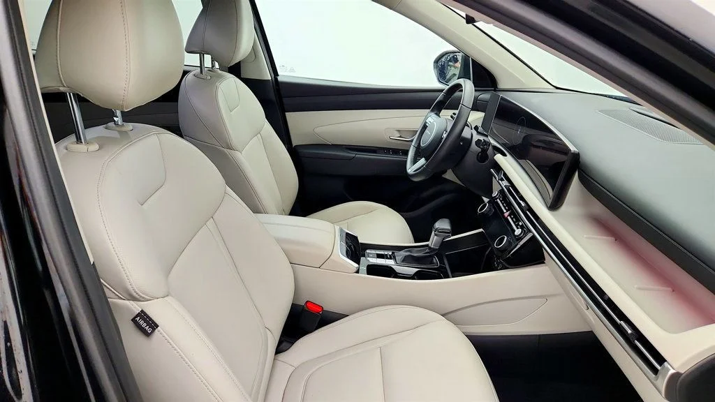 Used 2025 Phantom Black Hyundai SEL Convenience AWD image 25