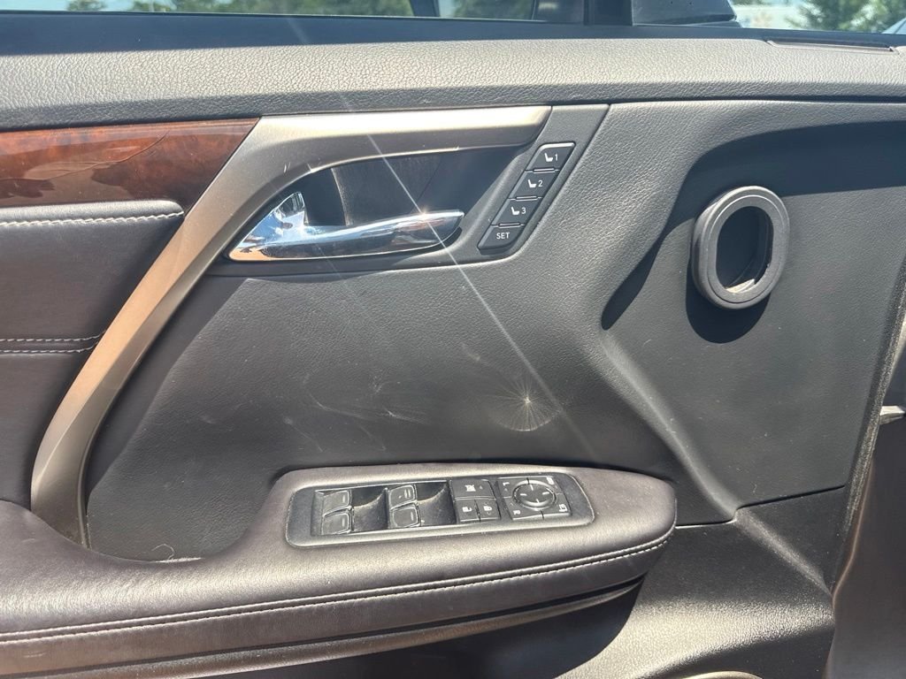 Used 2017 Silver Lexus 350 image 11