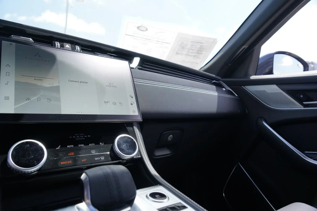 2026 Jaguar F-Pace R-Dynamic S - Photo 16