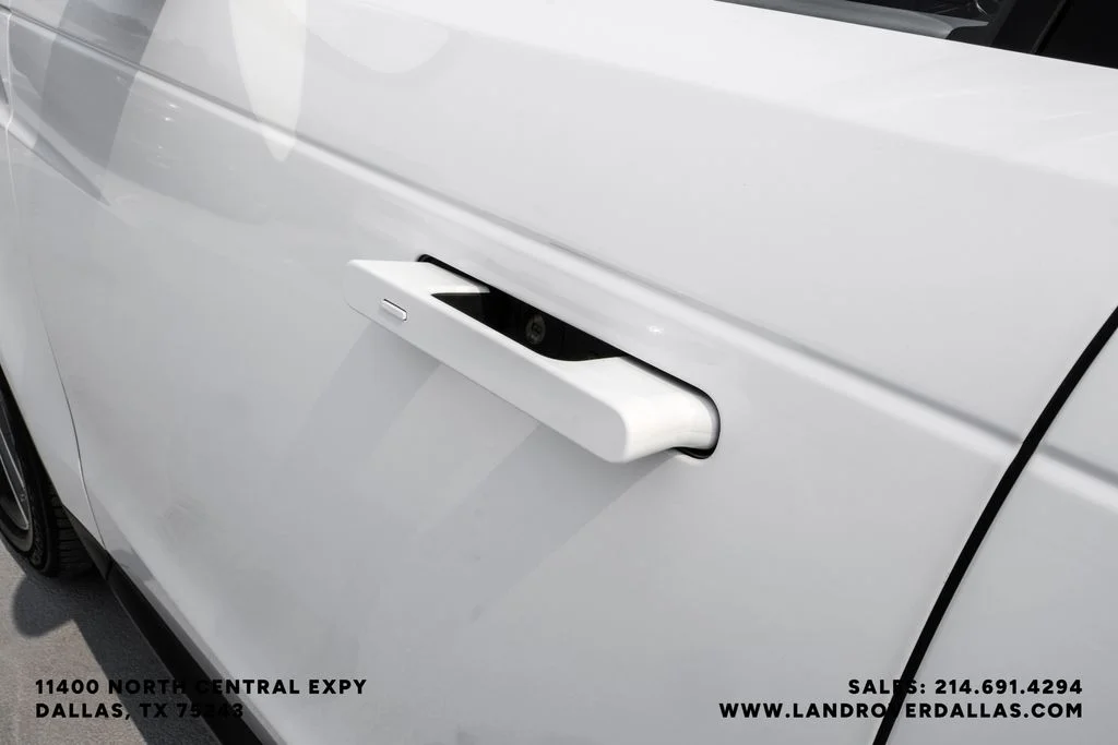 Used 2023 Fuji White Land Rover SE image 43