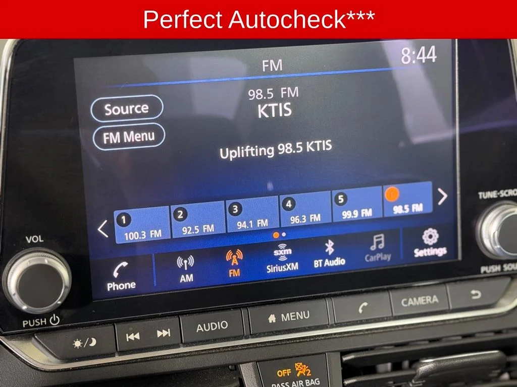 Used 2025 Gun Metallic Nissan 2.5 SV image 4