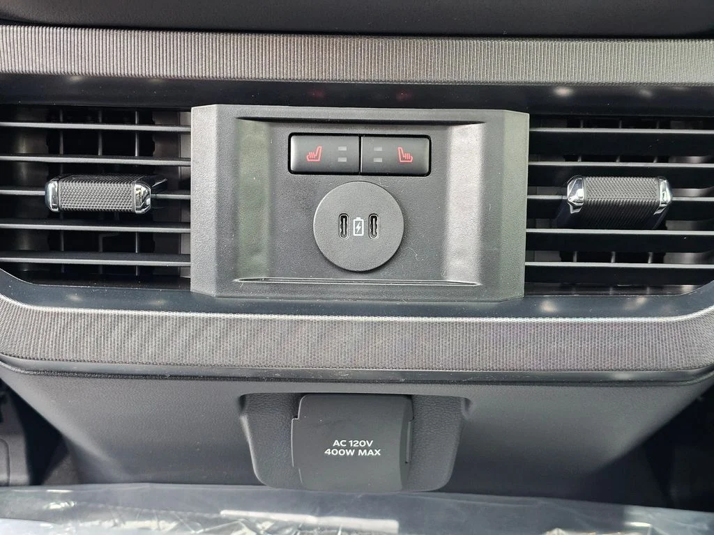 New 2026 Star White Metallic Tri-Coat Ford F-250® Platinum® image 18