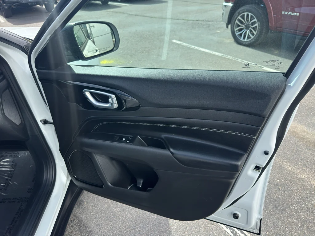 Used 2023 Bright White Clearcoat Jeep Altitude image 9