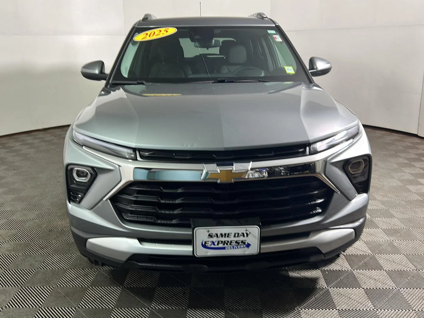 Used 2025 Sterling Gray Metallic Chevrolet LT image 11