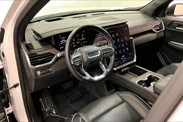 Used 2024 White Frost Tricoat GMC Denali image 16