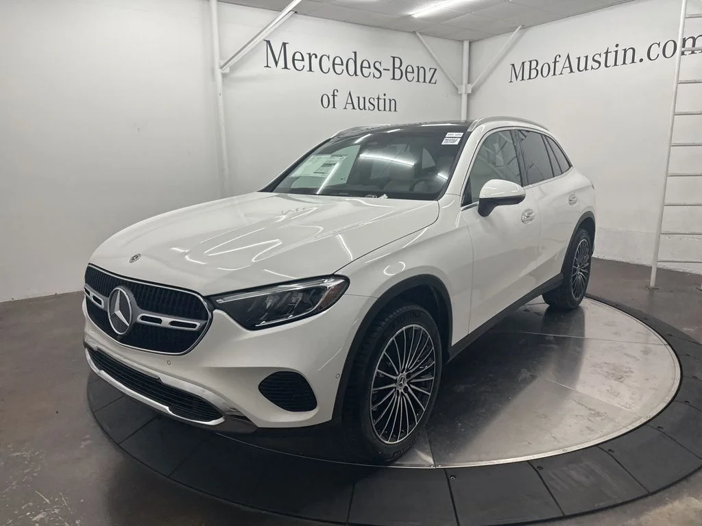 Used 2026 White Mercedes-Benz GLC 300 image 3