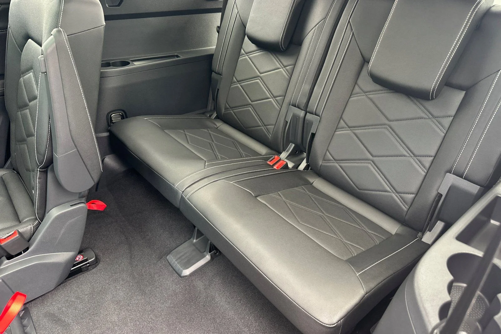 New 2026 Gray Volkswagen 2.0T SE w/Technology image 13
