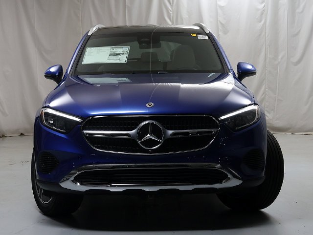 New 2027 Starling Blue Metallic Mercedes-Benz GLC 300 image 32