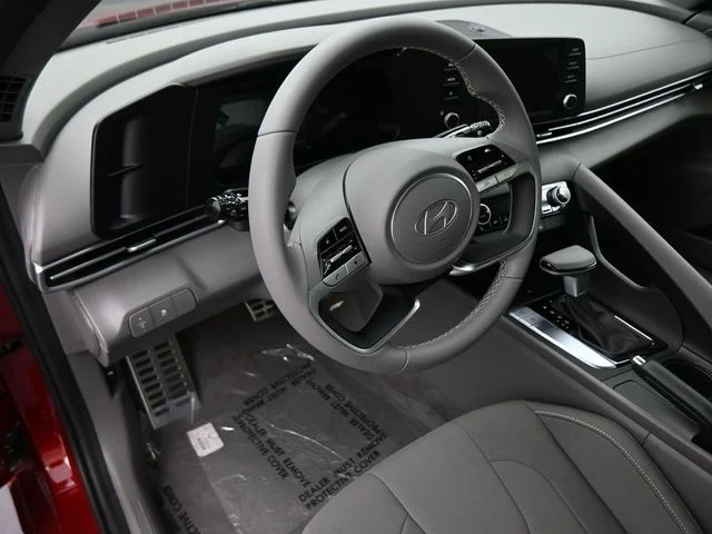 Used 2026 Red Hyundai SEL Sport image 16