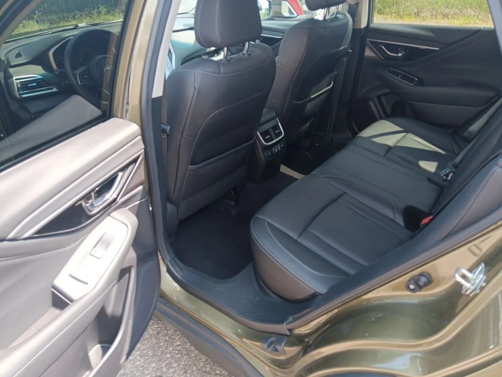Used 2020 Autumn Green Metallic Subaru Limited image 32