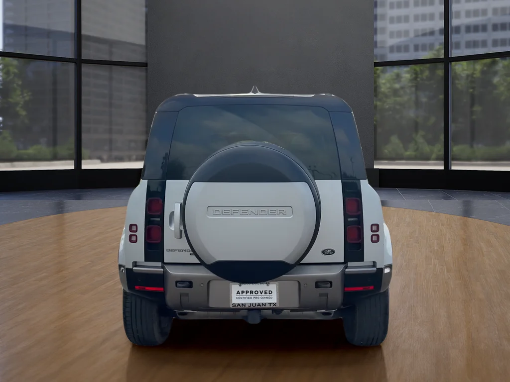 Used 2022 Silver Land Rover X-Dynamic SE image 6
