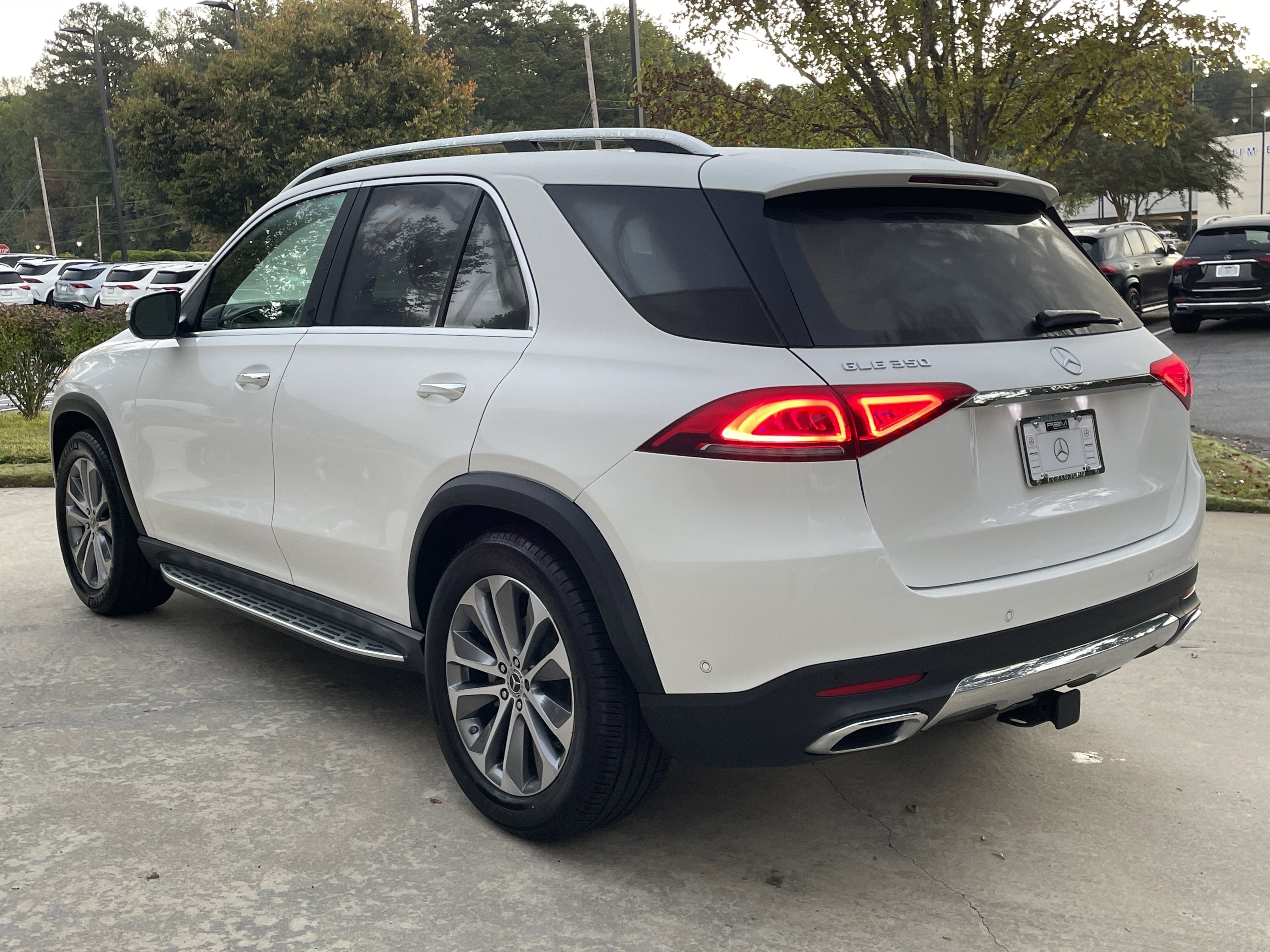 Certified Used 2023 Polar White Mercedes-Benz GLE 350 SUV image 12
