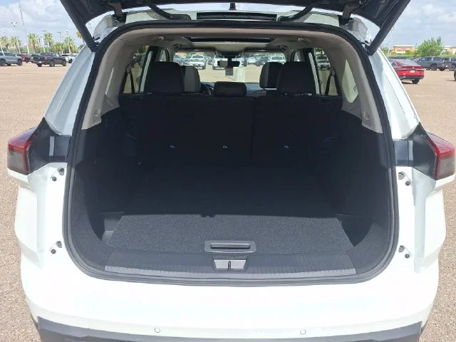 Used 2026 White Nissan Dark Armor image 23