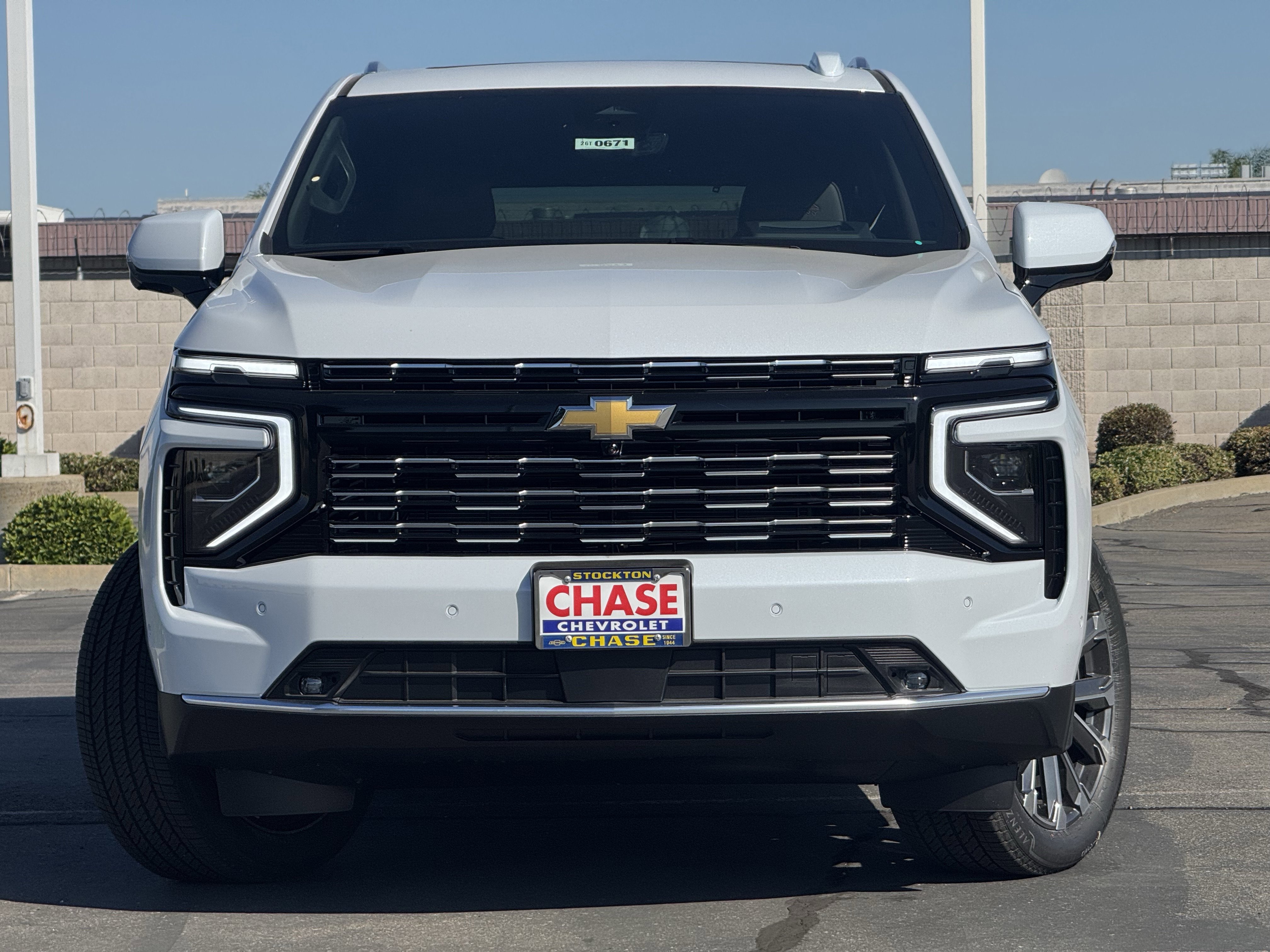 New 2026 Polar White Tricoat Chevrolet High Country image 2