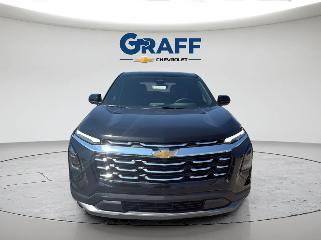 New 2027 Mosaic Black Metallic Chevrolet FWD LT image 12